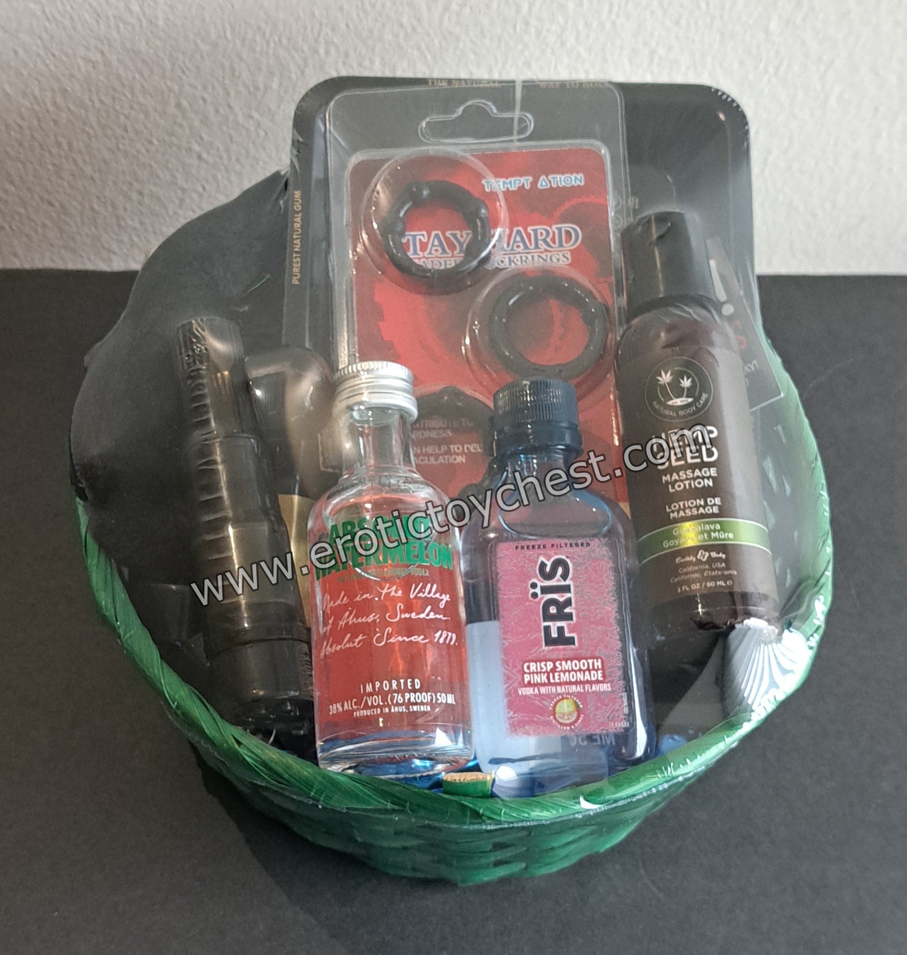 **GIFT BASKETS FOR COUPLES